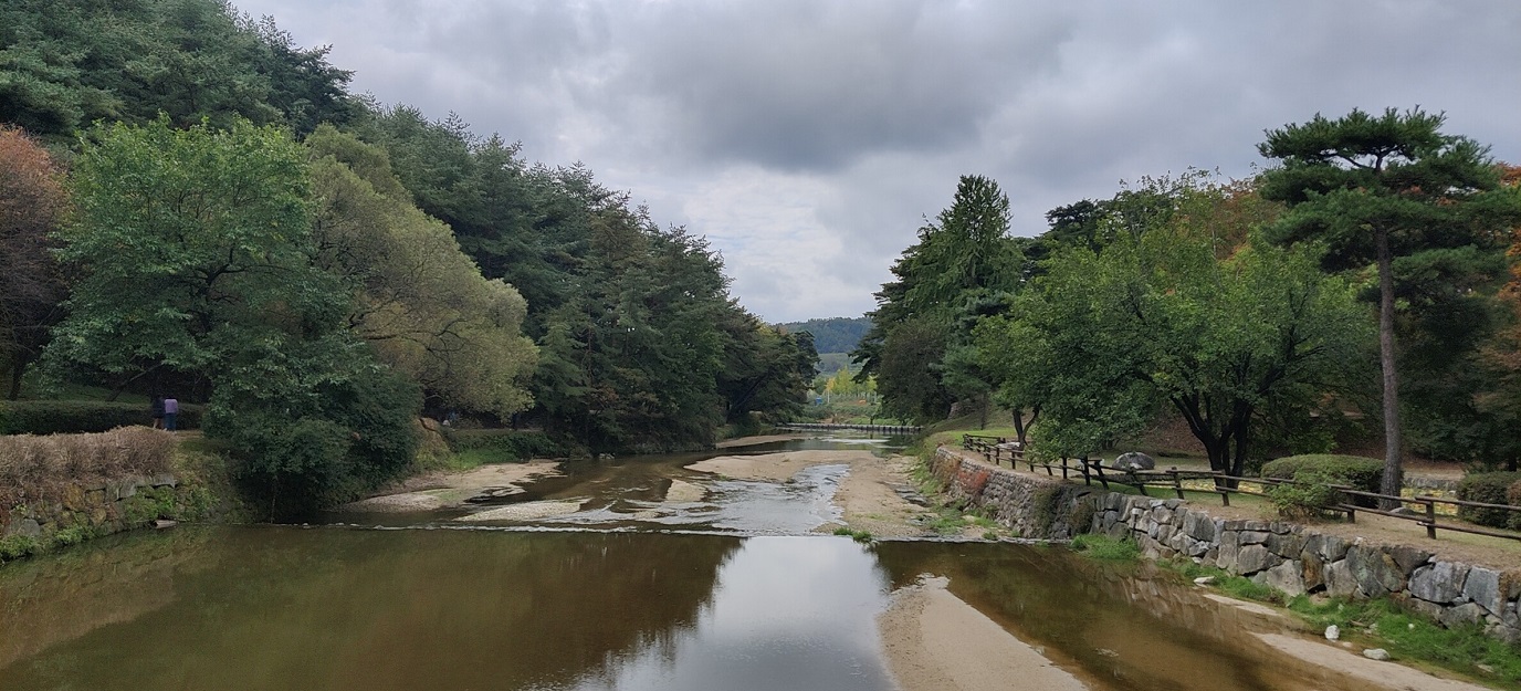 yeongju Confucian Academy